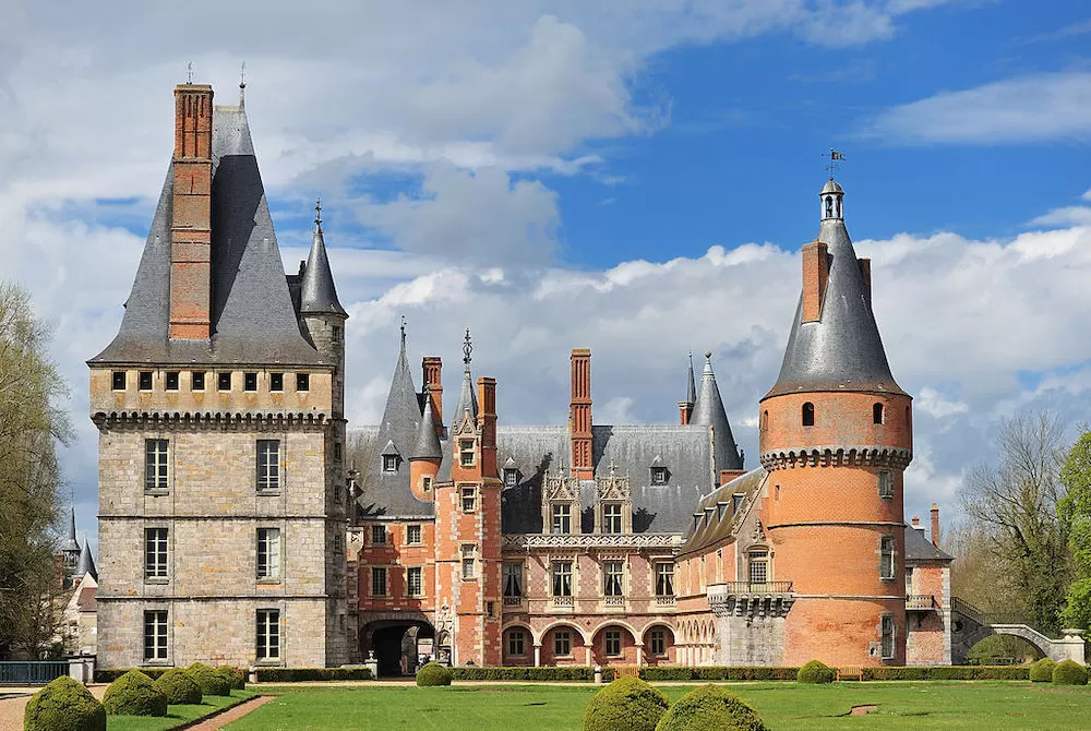 The Most Beautiful Châteaus Just Outside of Paris