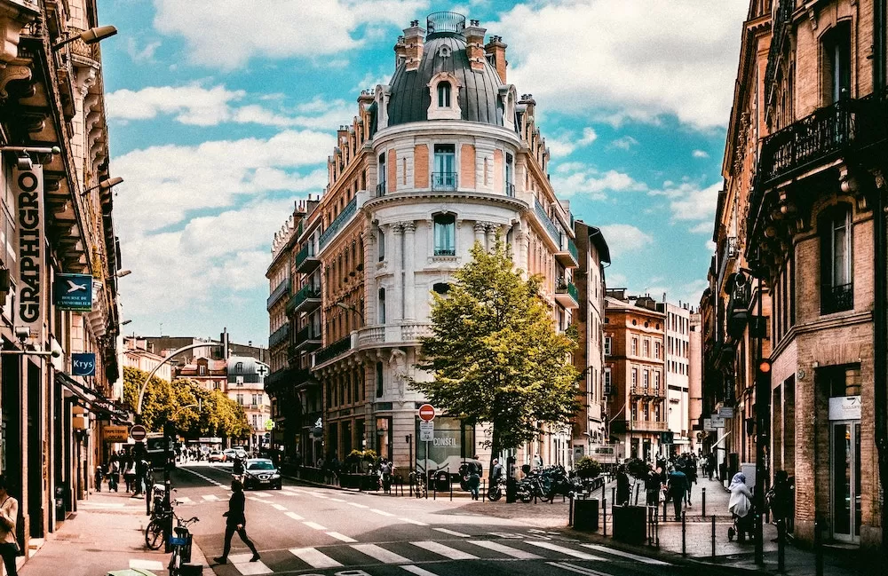 The Best Cities to Find New Work in France