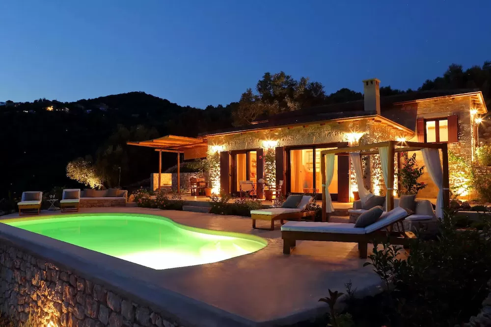 Have a Holiday in The Most Luxurious Villas in Corfu