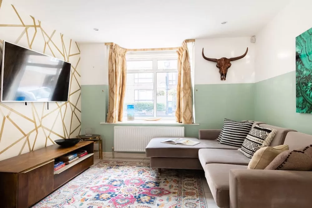 The Best Apartments to Share with a Roommate in London