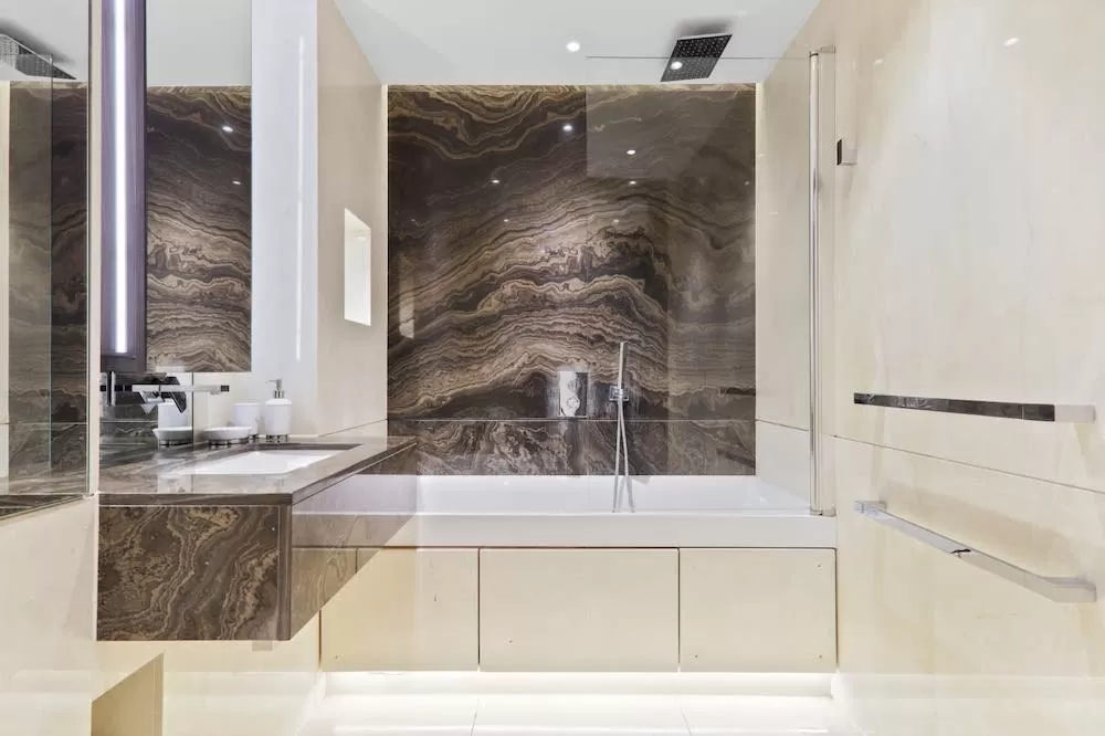 Luxuriate in a Bathtub in These London Luxury Apartments