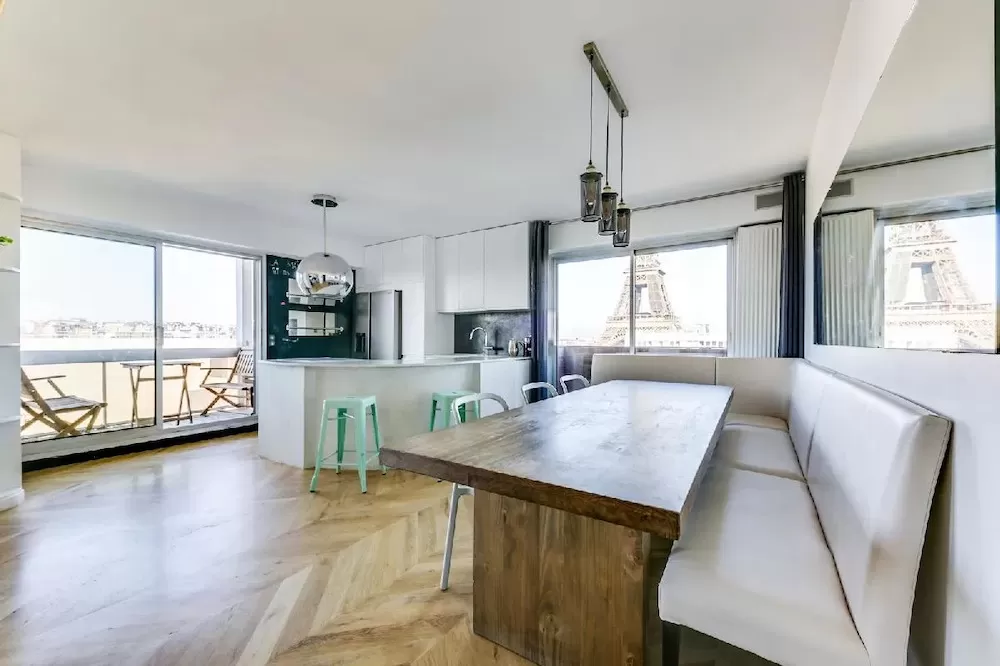 These Paris Luxury Apartments Prove Why You Should Have a Balcony