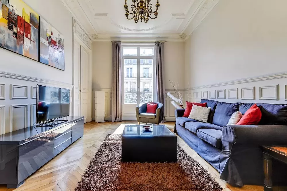 8 Paris Luxury Rentals You Can Turn into Home Theaters