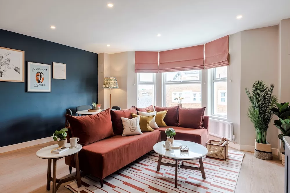 The Perfect London Luxury Rentals for Fashion Students