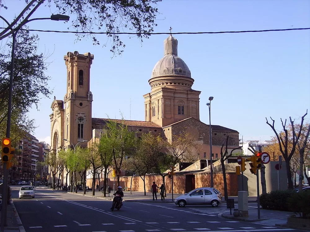 Discover The Suburbs in Barcelona