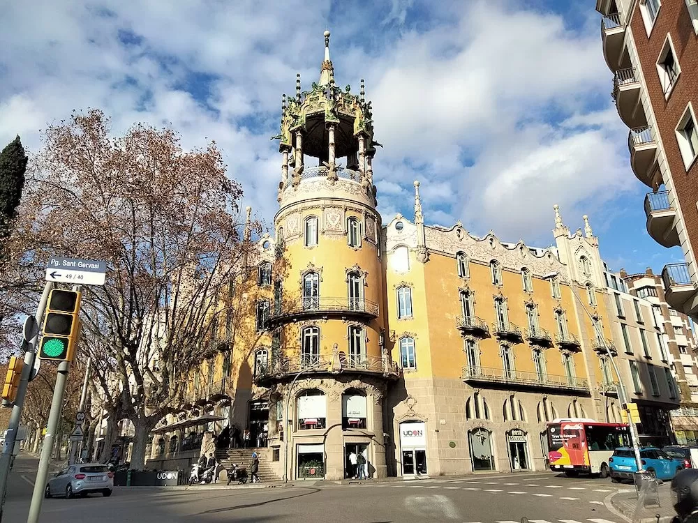 Discover The Suburbs in Barcelona