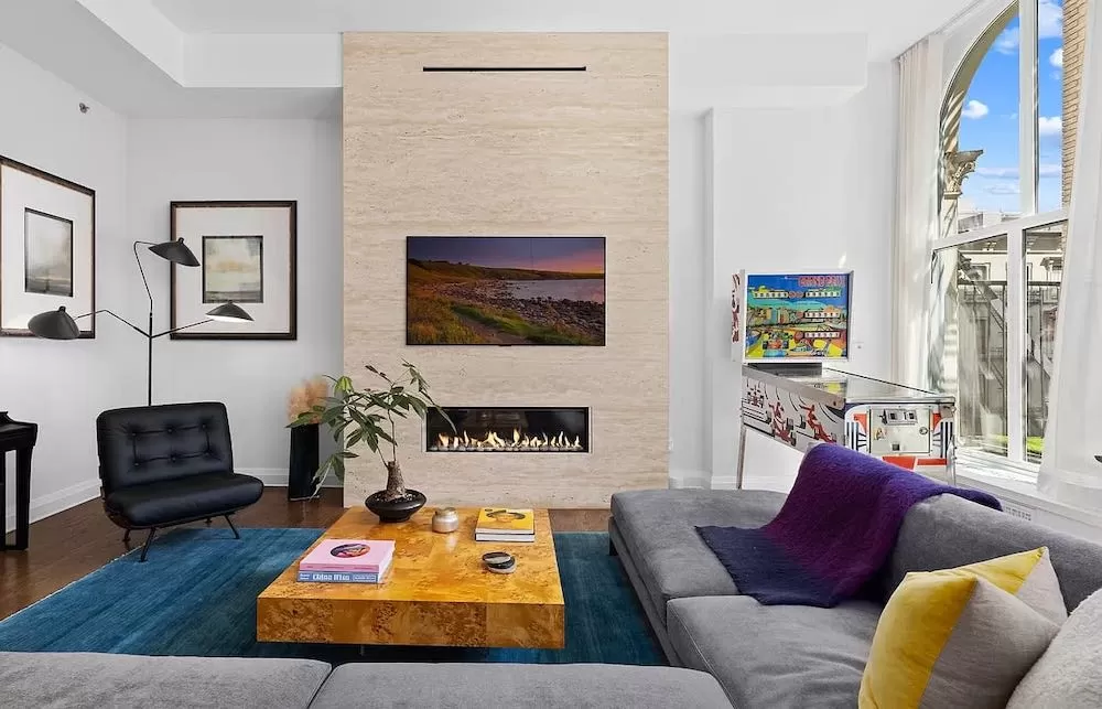 7 Luxury Apartments in New York City with The Best TV Setups