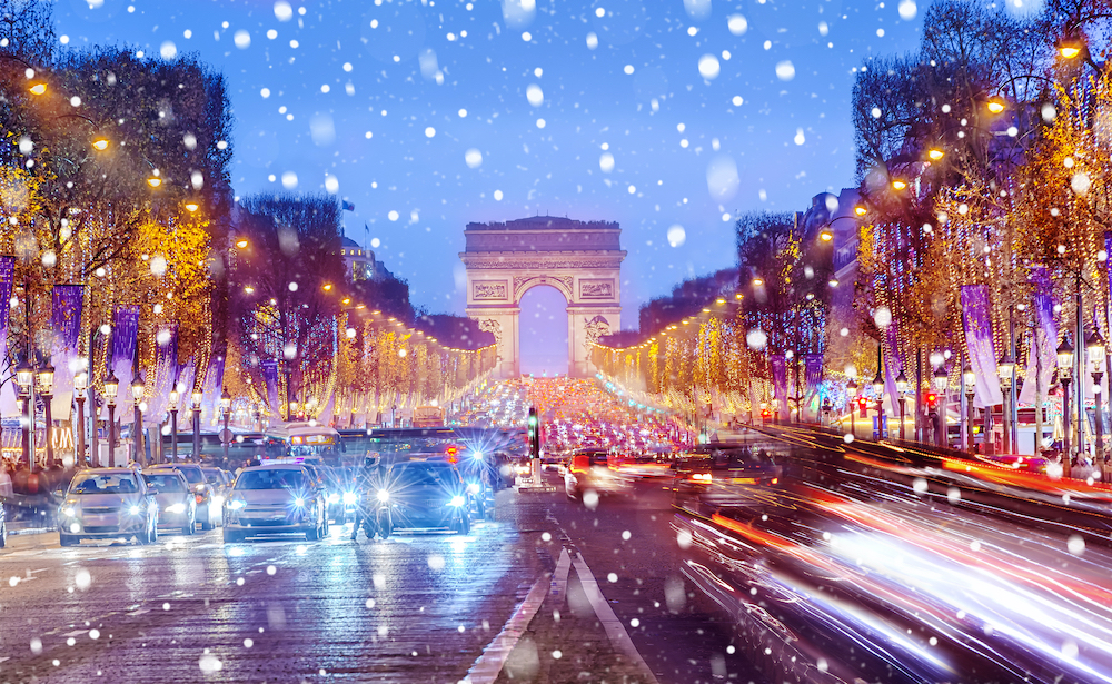 The Pros & Cons of Celebrating Christmas in Paris