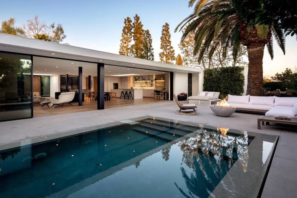 The Most Luxurious Villas in LA to Share with Roommates