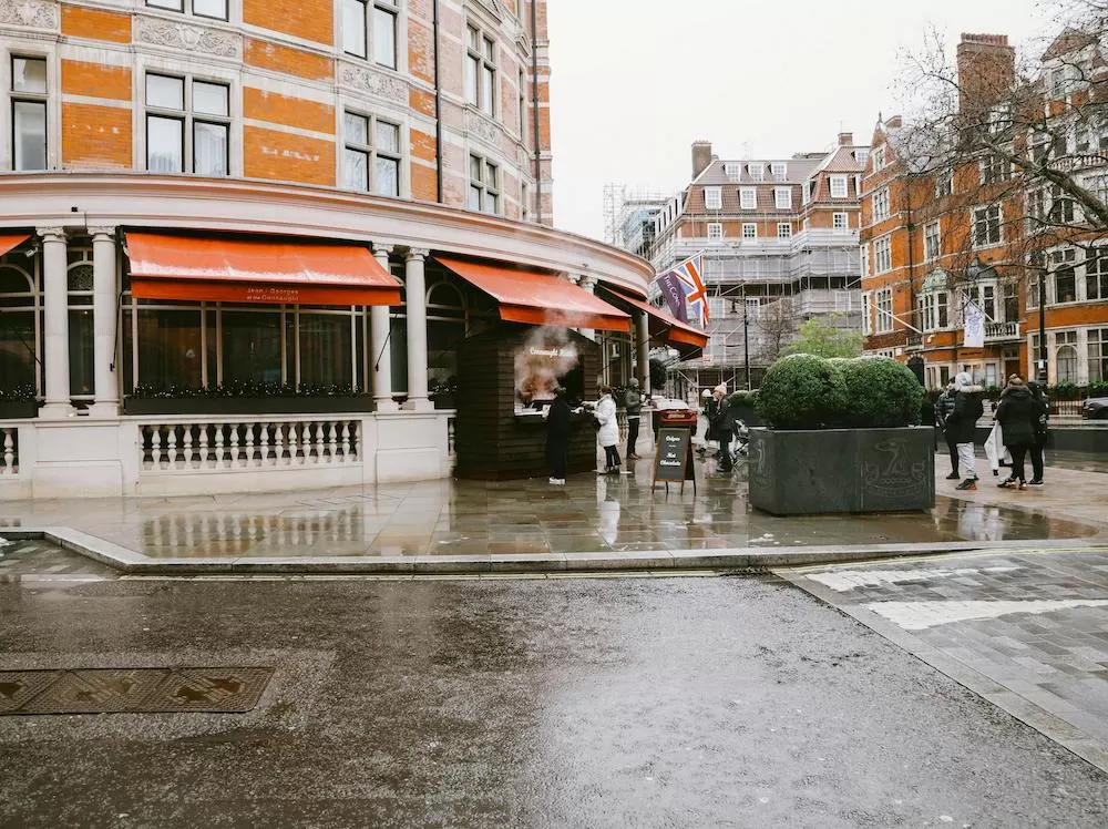 What to Know About Knightsbridge in London