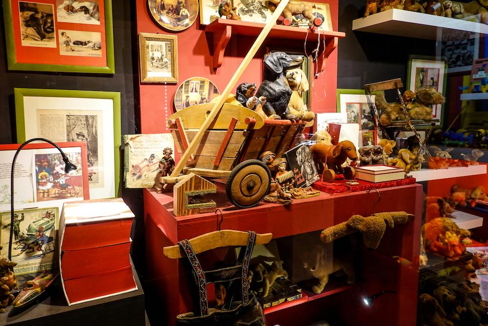 A Vintage Toy Collector's Guide to Paris