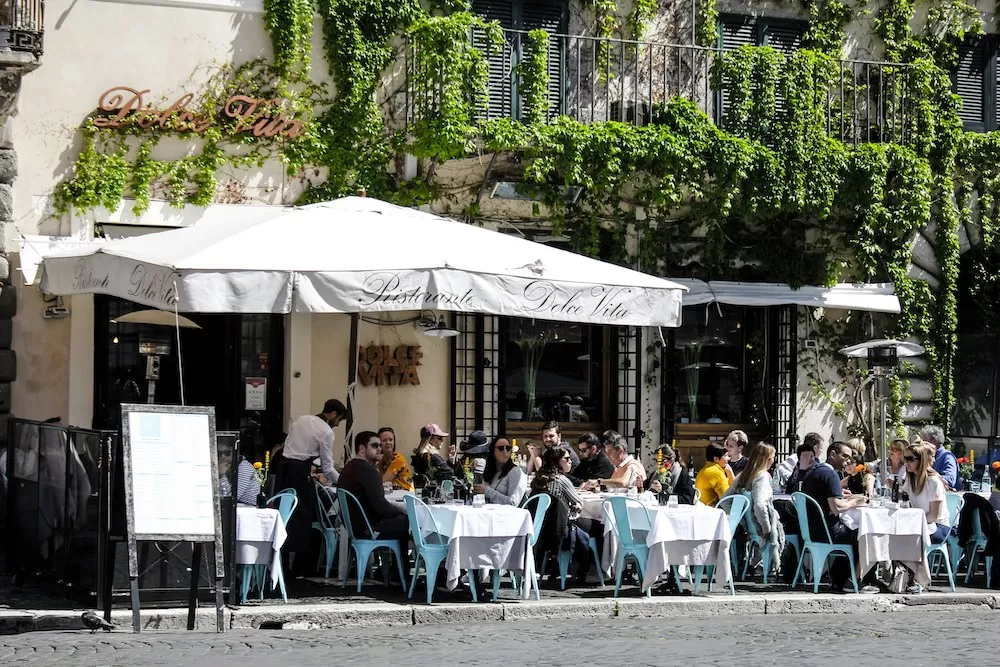 The Pros & Cons of Eating Out in Rome Regularly