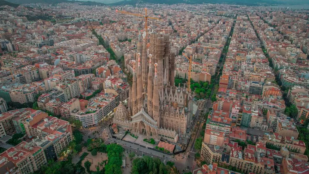 Learn More About Sagrada Família in Barcelona