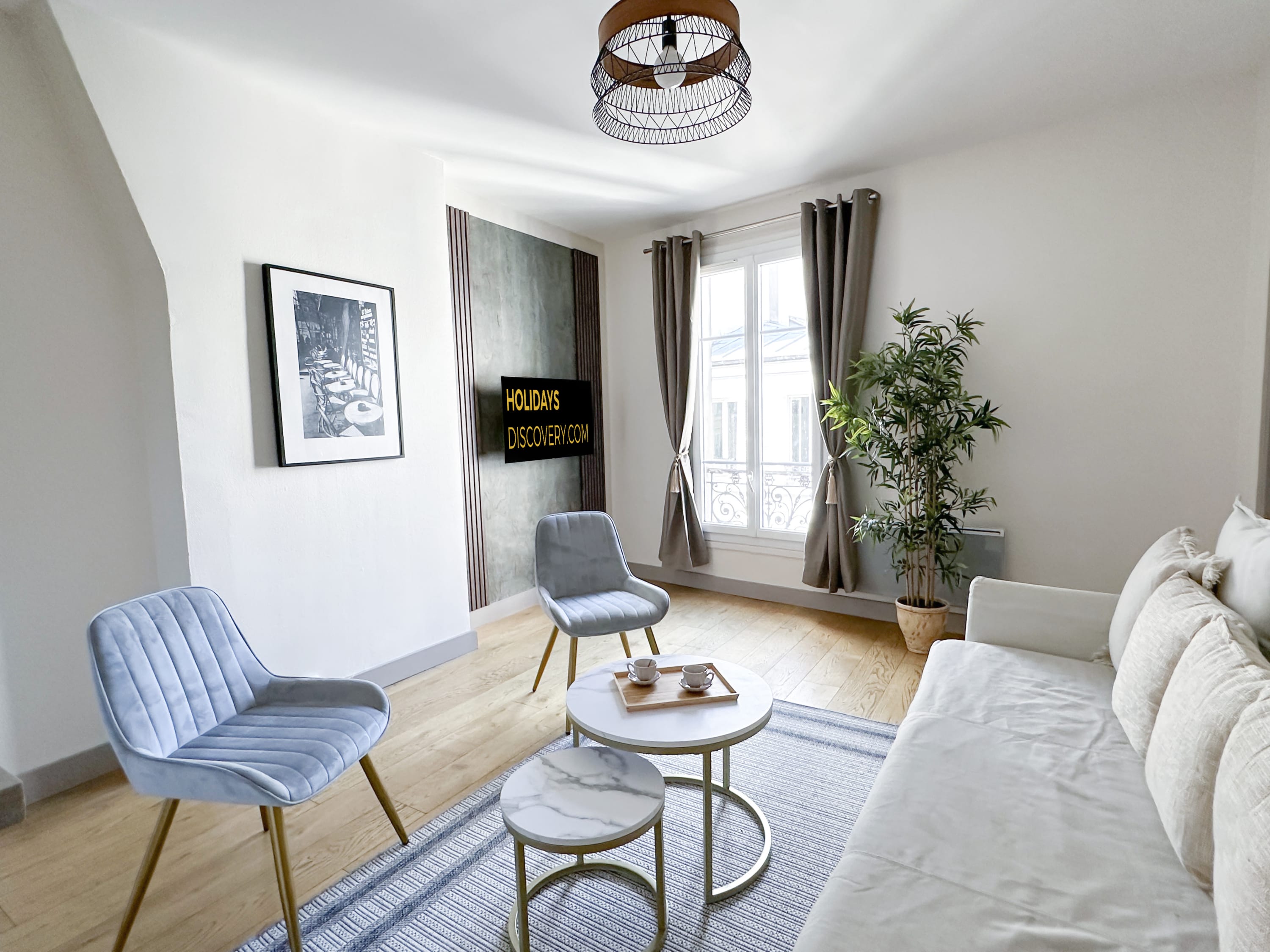 832: Comfortable Apartment near La Villette