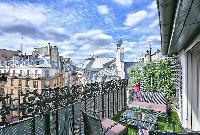 368: Terraced Flat in Typical Parisian Building