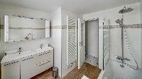 1597: Modern & Spacious near Le Marais