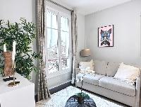 827: Stunning Apartment near Eiffel Tower