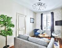 835: Charming Family Flat near Montparnasse