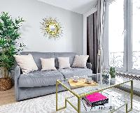 1616: Comfortable Family Flat in Paris